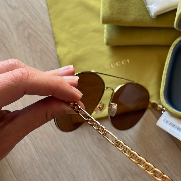 Gucci Sunglasses - Picture 9 of 9